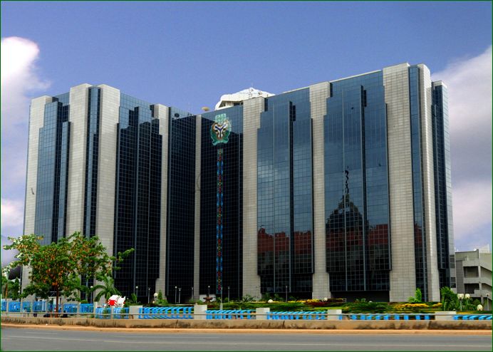 Nigerians Are Returning Billions to Banks